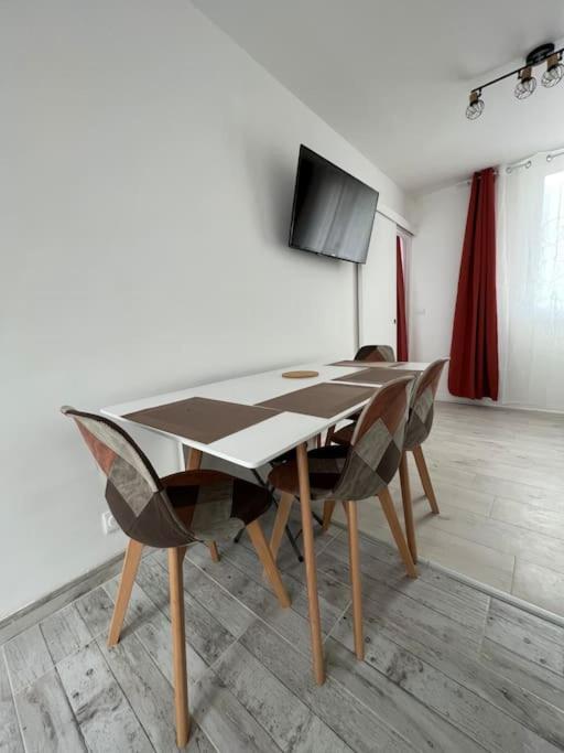 Appartement 3 Pieces Moderne 2 A 6 Personnes La Bourboule Bagian luar foto